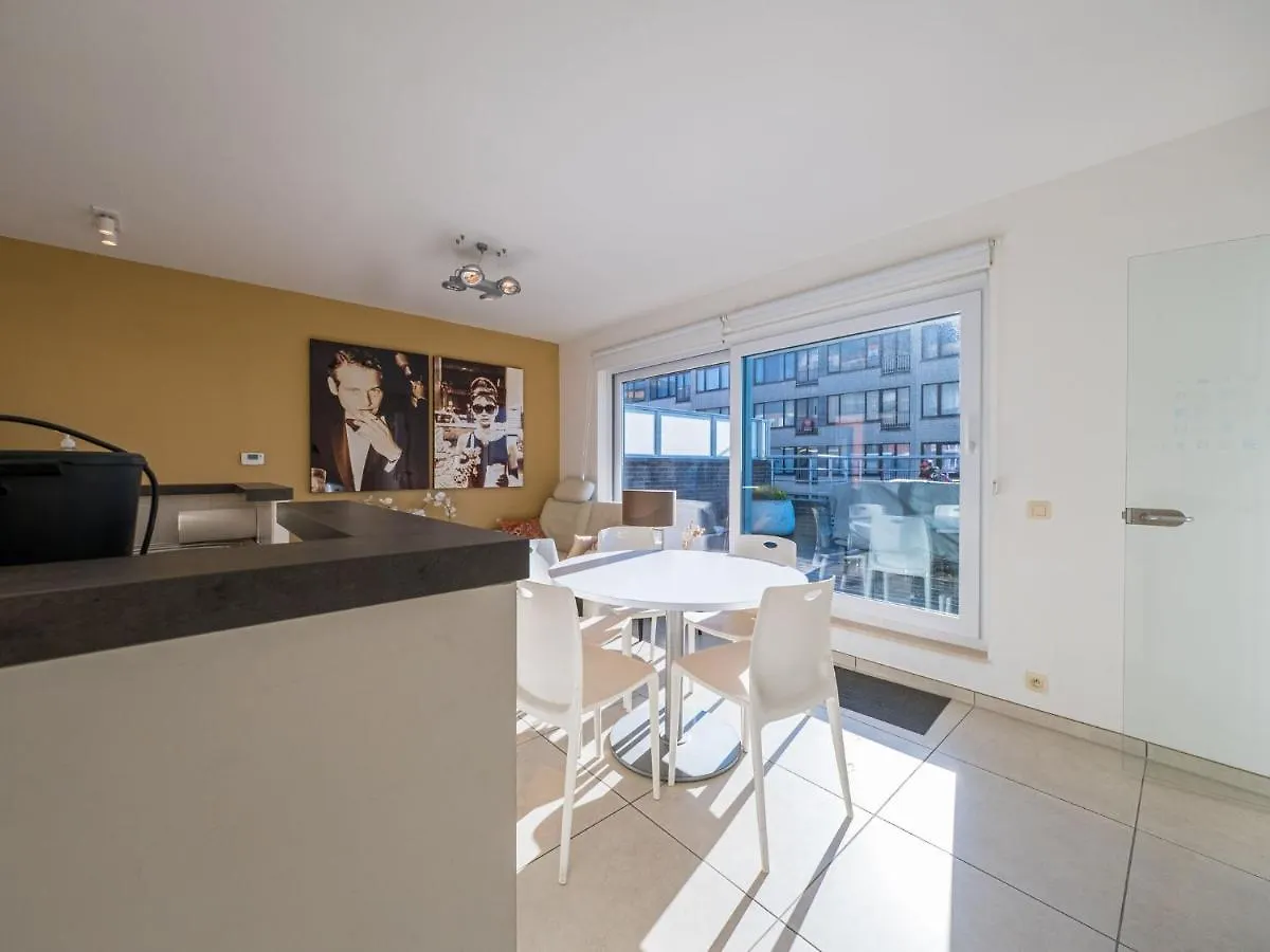 Penthouse With 2 Spacious Terraces Middelkerke