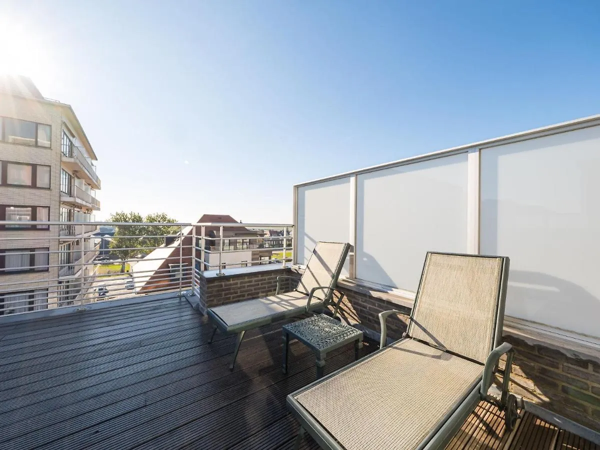 Penthouse With 2 Spacious Terraces Middelkerke